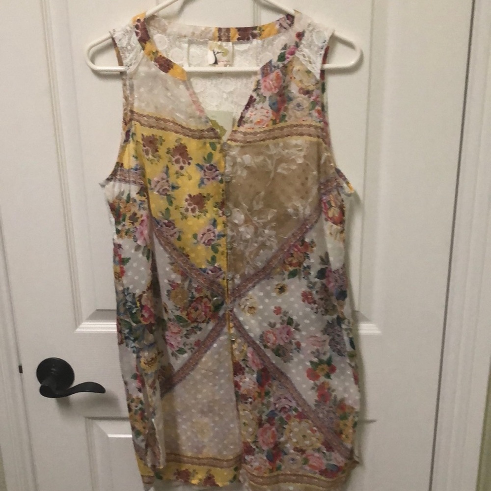 Cute festival style blouse
